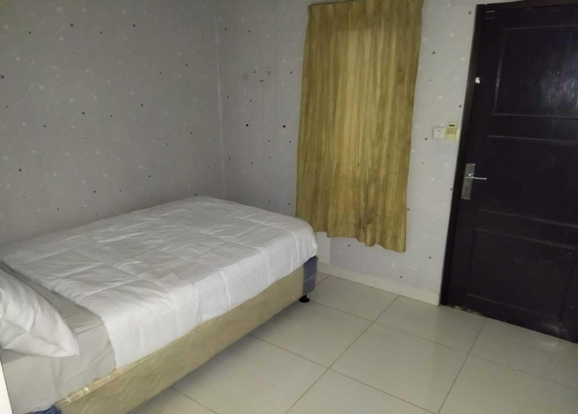 Hotel Oyo 93540 Bintang 2